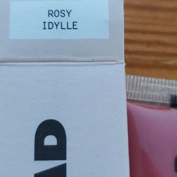 Jones Road Cool Gloss - Picture 2 of 2